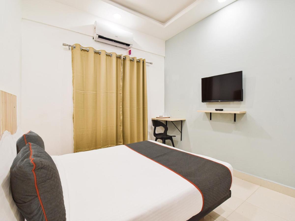 Oyo Townhouse 498 Hotel Western Nagpur Eksteriør bilde