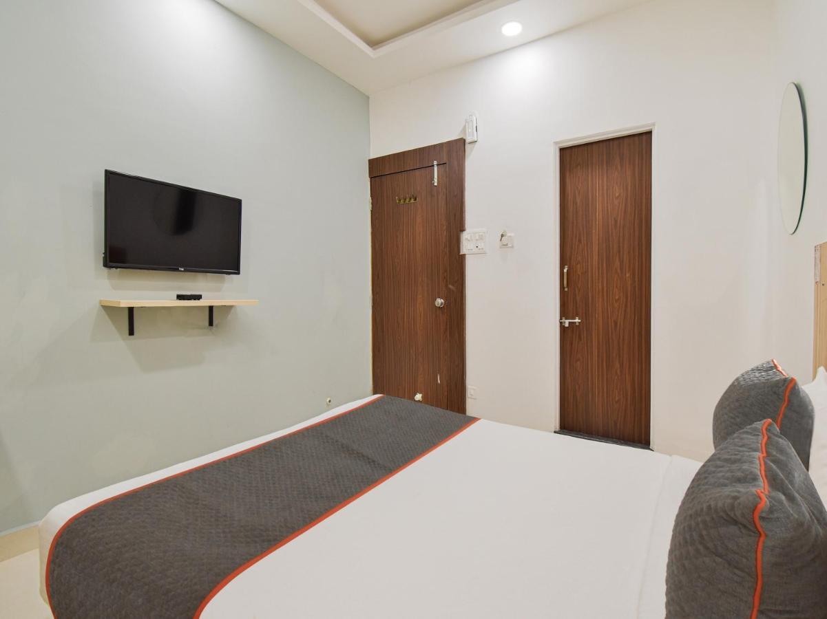 Oyo Townhouse 498 Hotel Western Nagpur Eksteriør bilde