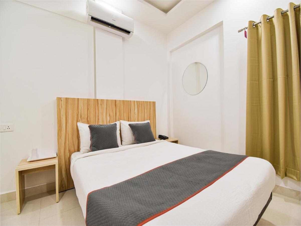 Oyo Townhouse 498 Hotel Western Nagpur Eksteriør bilde