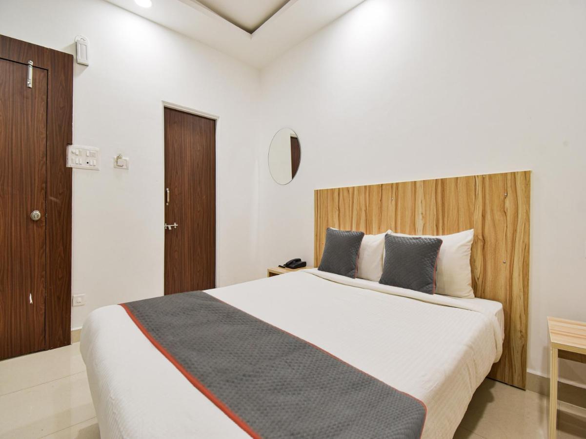 Oyo Townhouse 498 Hotel Western Nagpur Eksteriør bilde