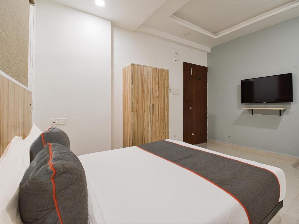Oyo Townhouse 498 Hotel Western Nagpur Eksteriør bilde